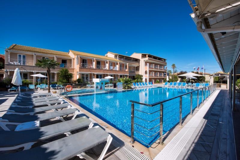 Kavos Plaza Hotel Eksteriør bilde