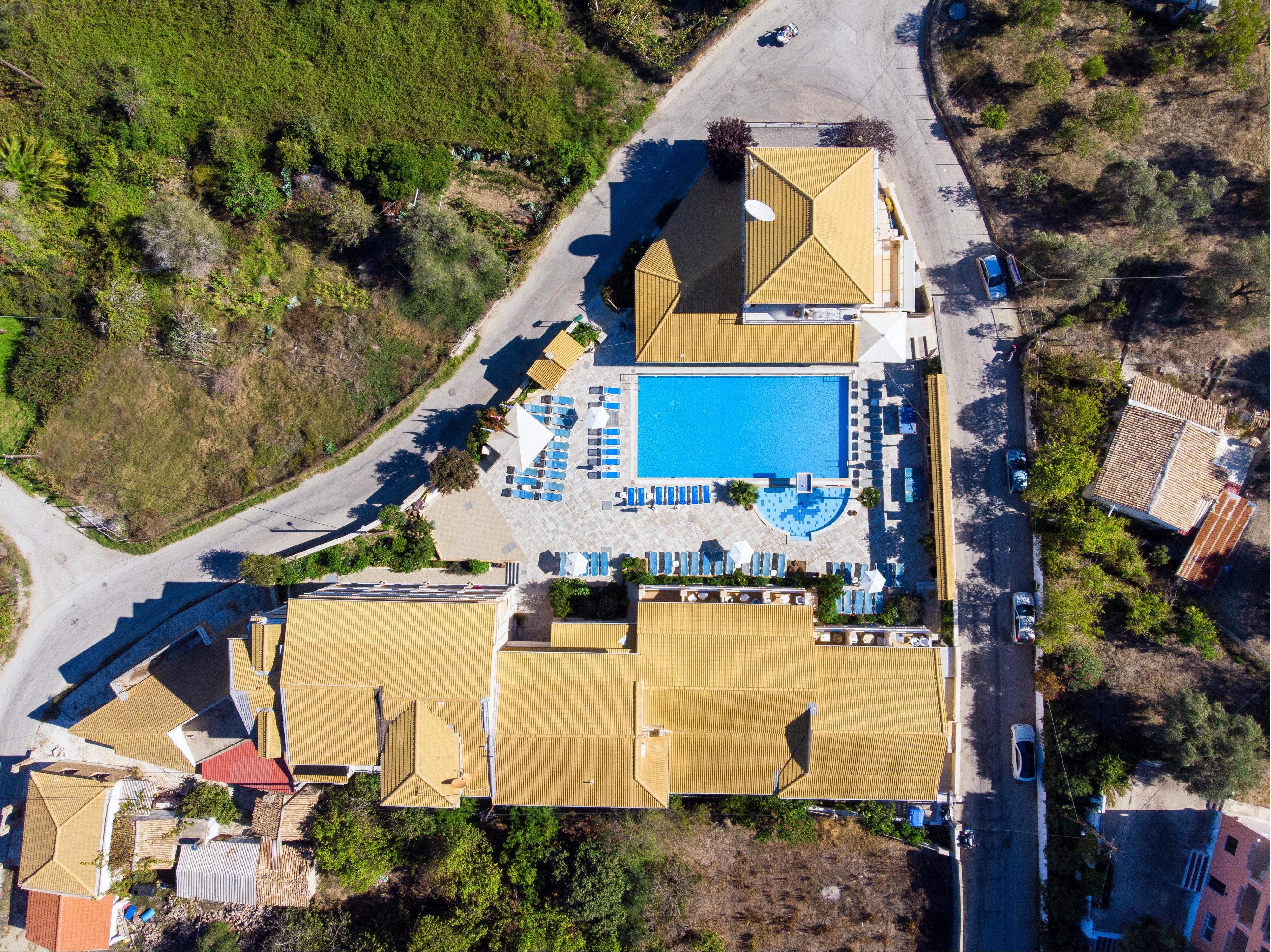 Kavos Plaza Hotel Eksteriør bilde