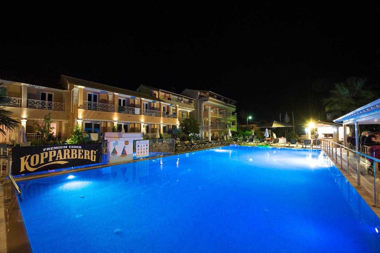Kavos Plaza Hotel Eksteriør bilde