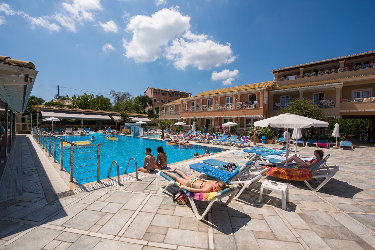 Kavos Plaza Hotel Eksteriør bilde
