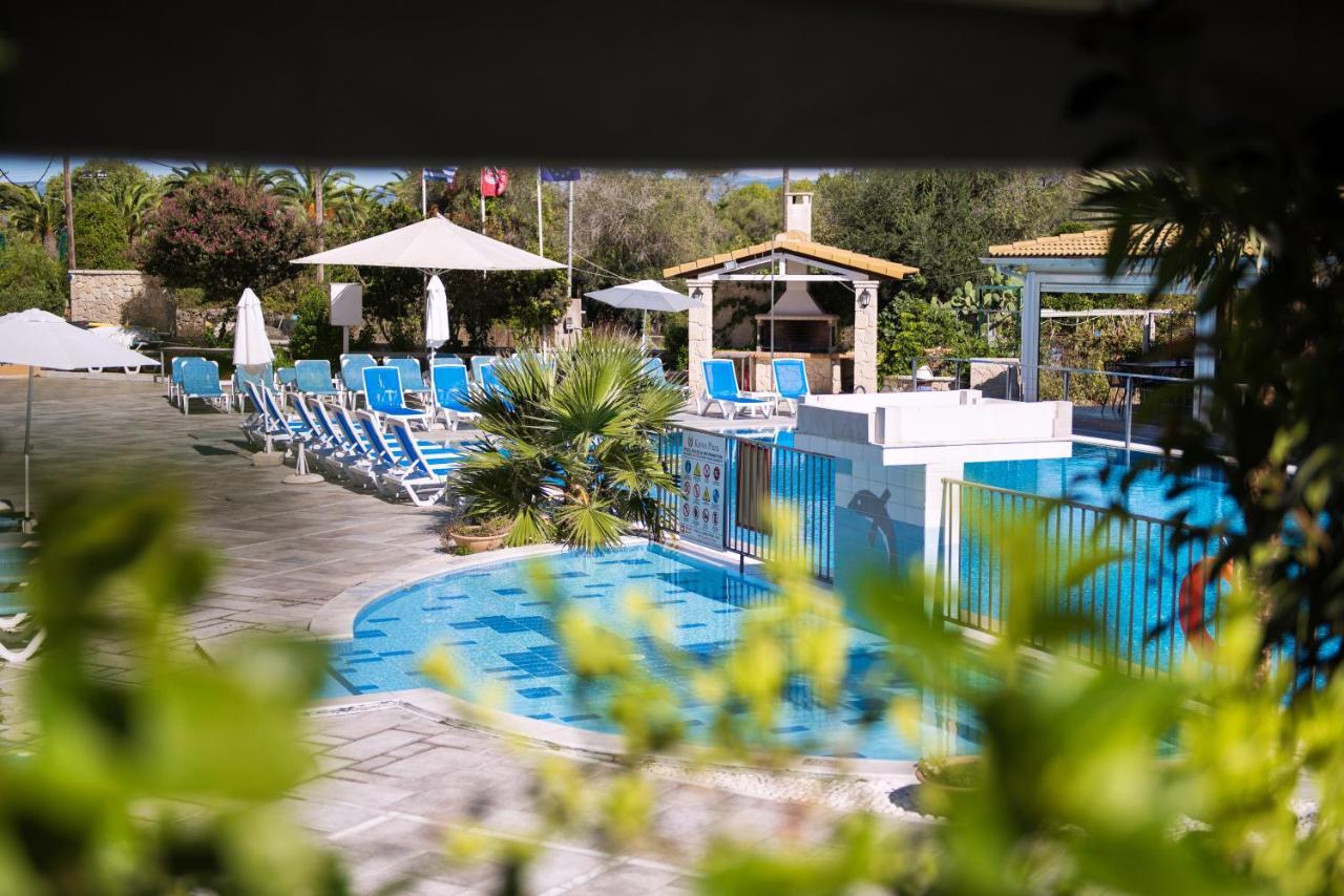 Kavos Plaza Hotel Eksteriør bilde