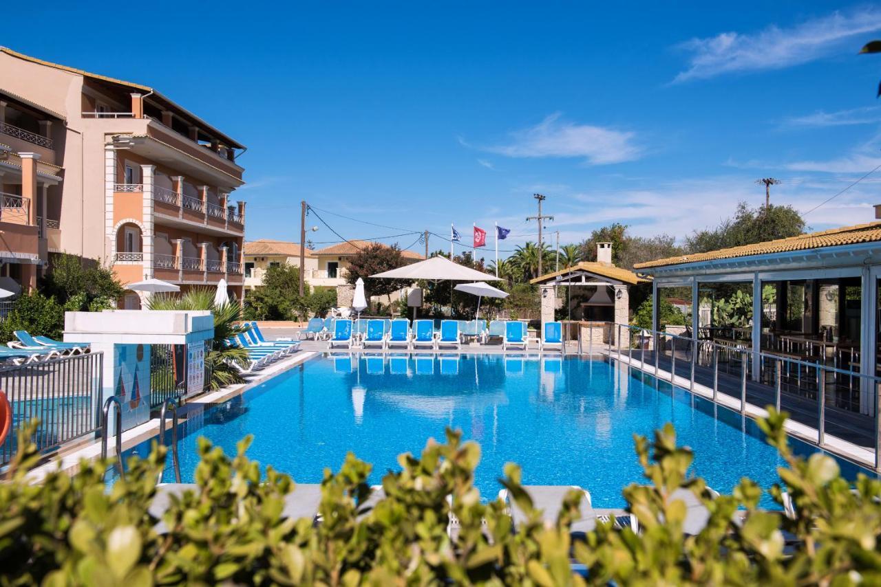 Kavos Plaza Hotel Eksteriør bilde