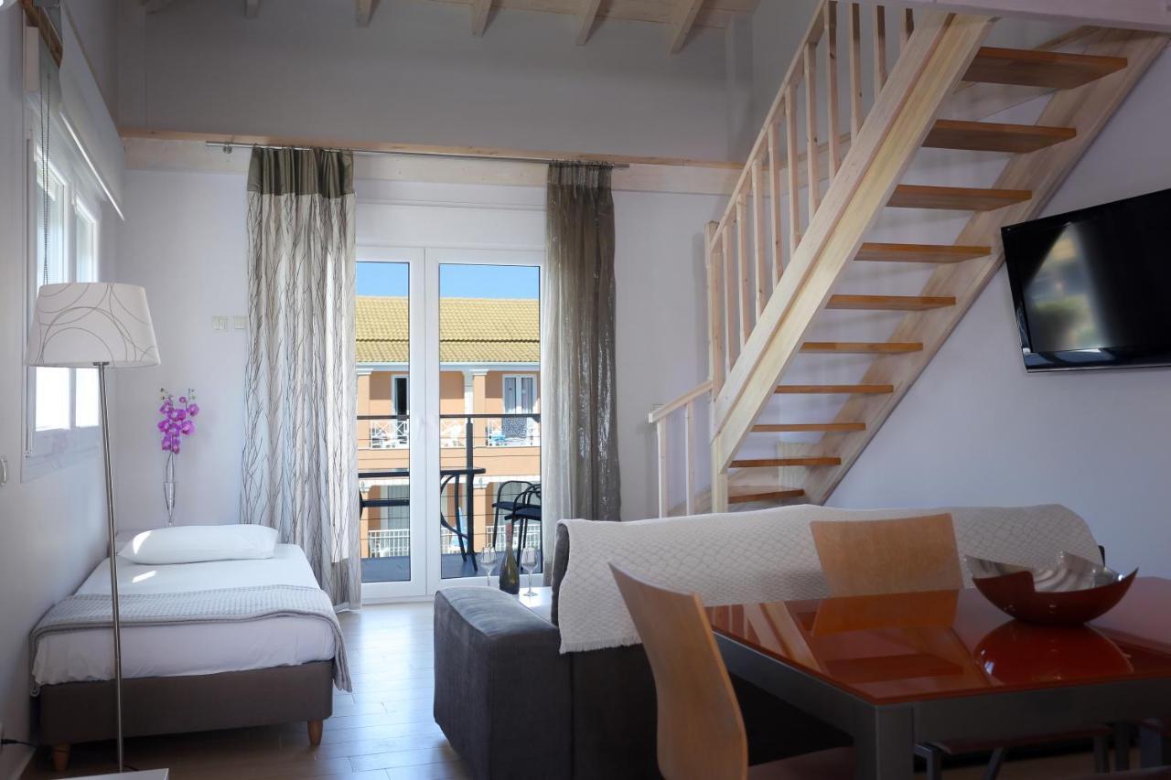Kavos Plaza Hotel Eksteriør bilde